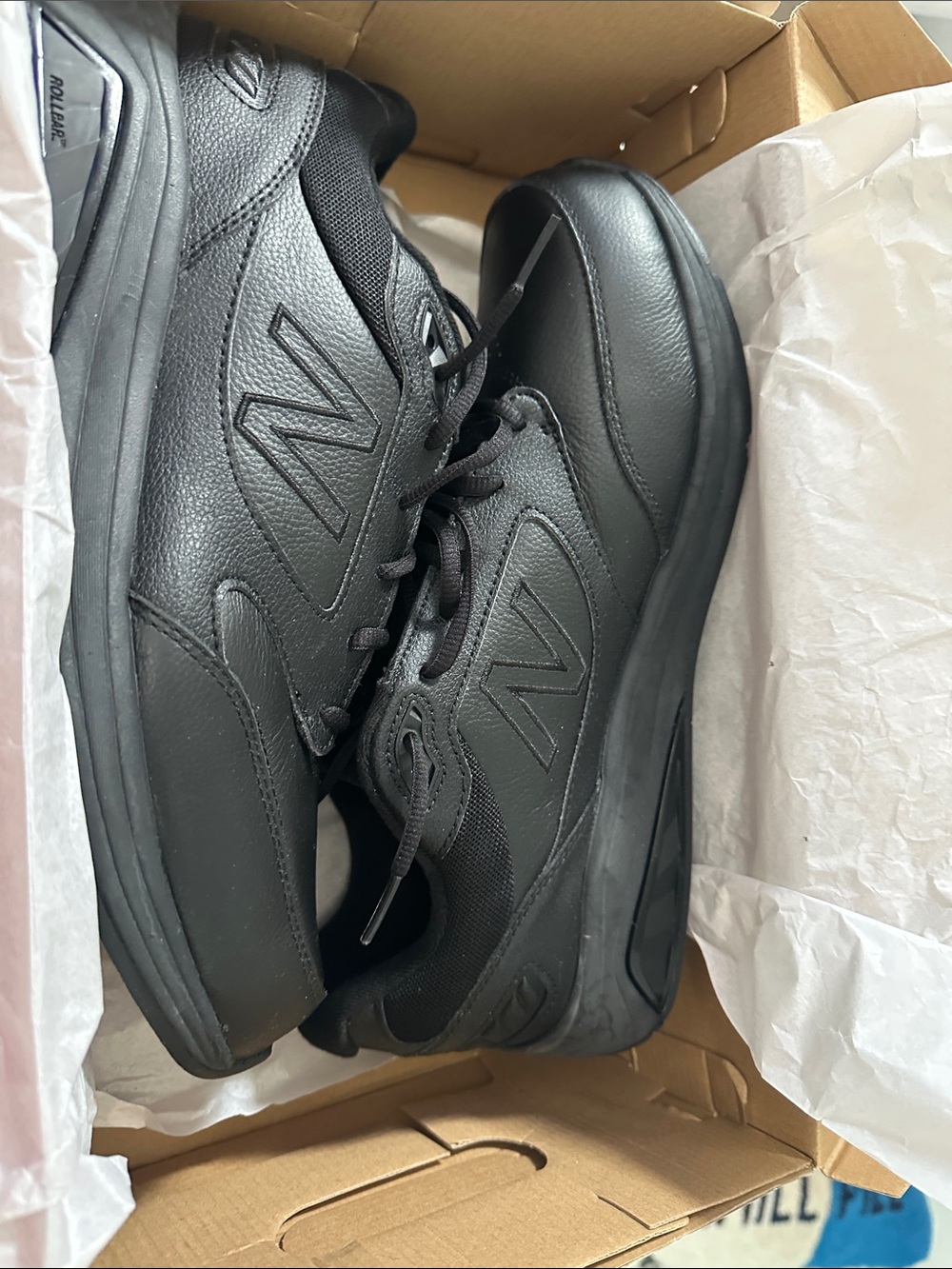 New Balance Men's All-Black Athletic Walking Shoes